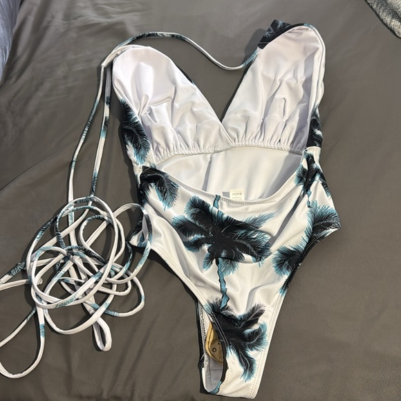 Bathing Suit (One-Piece) - Picture 2 of 3